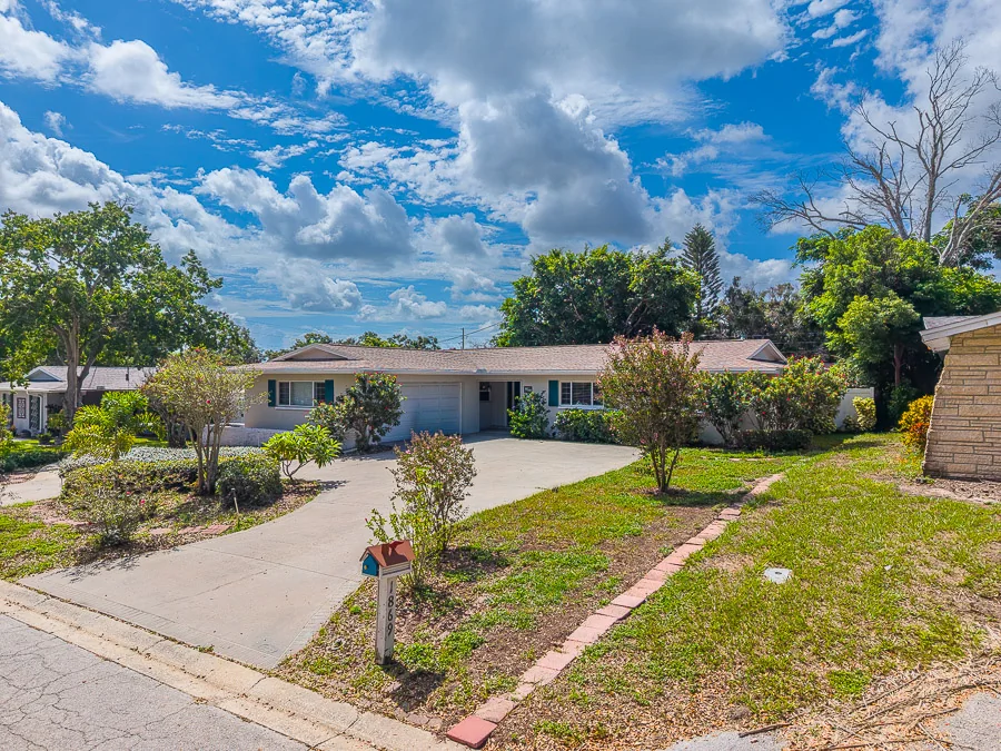 Real estate photography — 1869 Southwood Lane, Clearwater, Florida, 33764 | 4D Productions