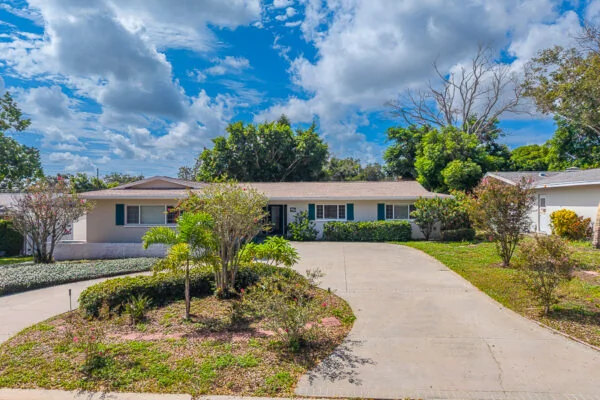 Real estate photography — 1869 Southwood Lane, Clearwater, Florida, 33764 | 4D Productions