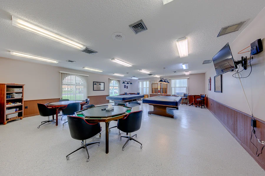 Real estate photography — 19029 us hwy 19 n #26-204, Clearwater, FL, 33764 | 4D Productions