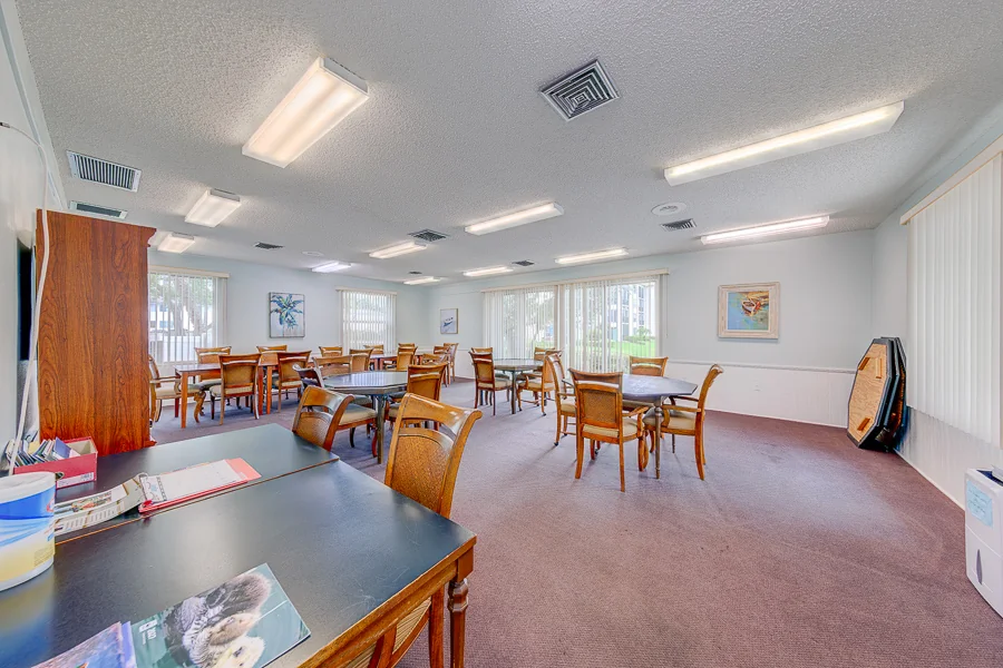 Real estate photography — 19029 us hwy 19 n #26-204, Clearwater, FL, 33764 | 4D Productions