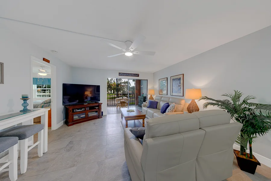 Real estate photography — 19029 us hwy 19 n #26-204, Clearwater, FL, 33764 | 4D Productions
