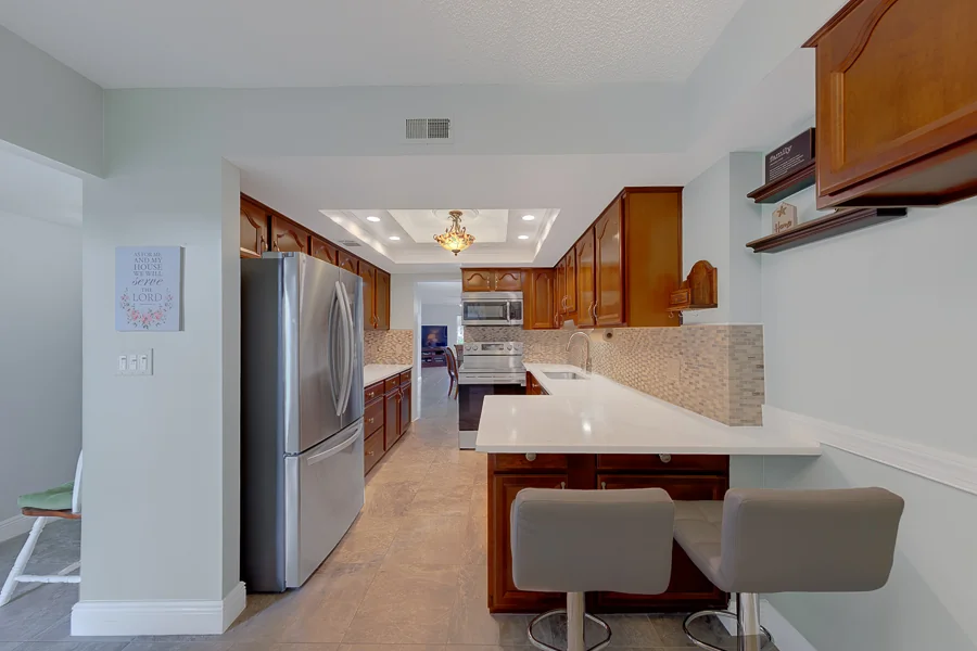Real estate photography — 19029 us hwy 19 n #26-204, Clearwater, FL, 33764 | 4D Productions
