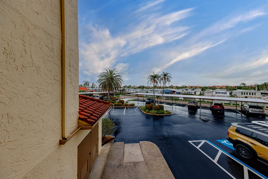 Real estate photography — 19029 us hwy 19 n #26-204, Clearwater, FL, 33764 | 4D Productions