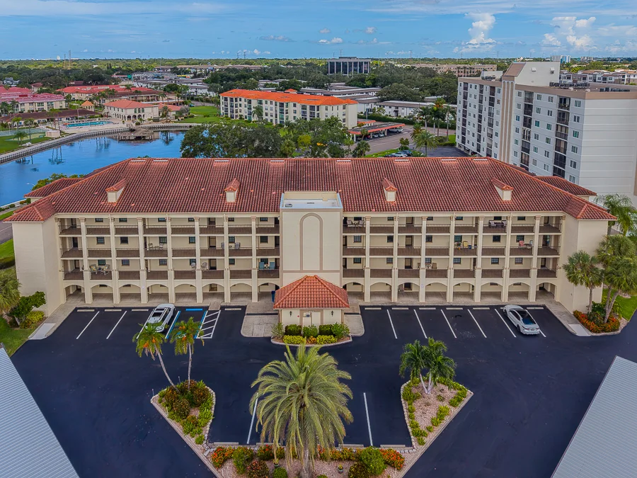 Real estate photography — 19029 us hwy 19 n #26-204, Clearwater, FL, 33764 | 4D Productions