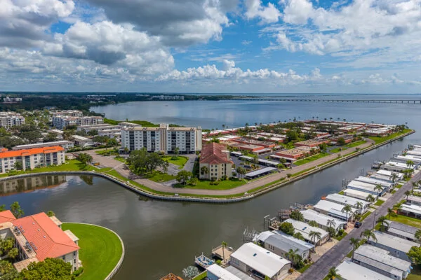 Real estate photography — 19029 us hwy 19 n #26-204, Clearwater, FL, 33764 | 4D Productions