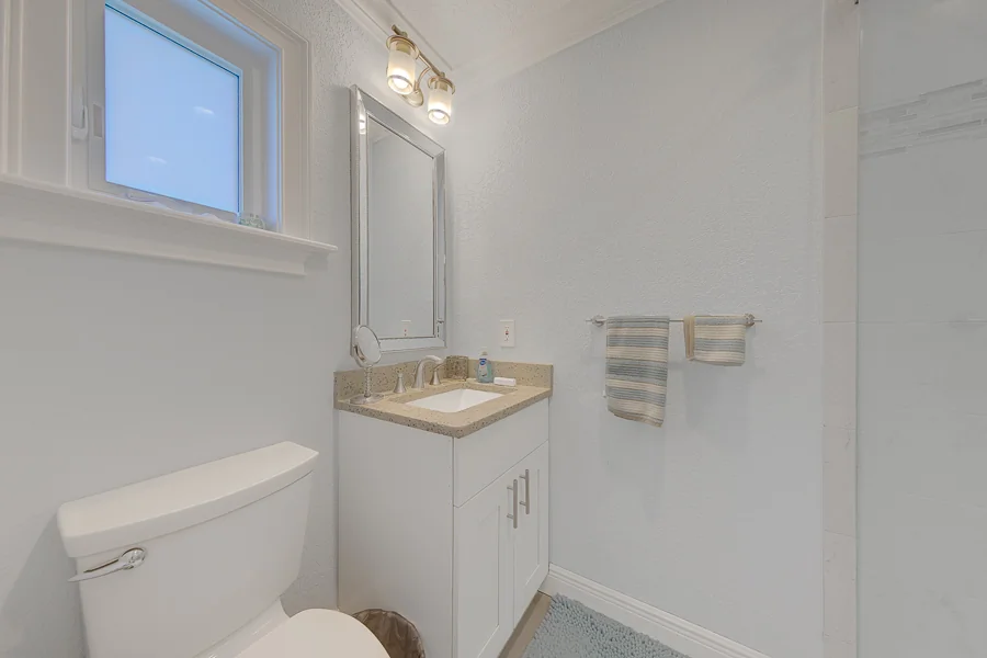 Real estate photography — 196 Overbrook Drive, Largo, Florida, 33770 | 4D Productions