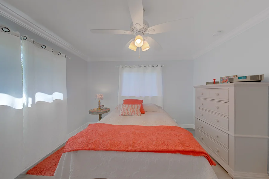 Real estate photography — 196 Overbrook Drive, Largo, Florida, 33770 | 4D Productions