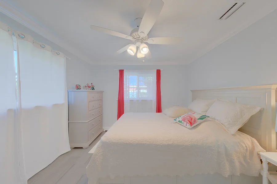 Real estate photography — 196 Overbrook Drive, Largo, Florida, 33770 | 4D Productions