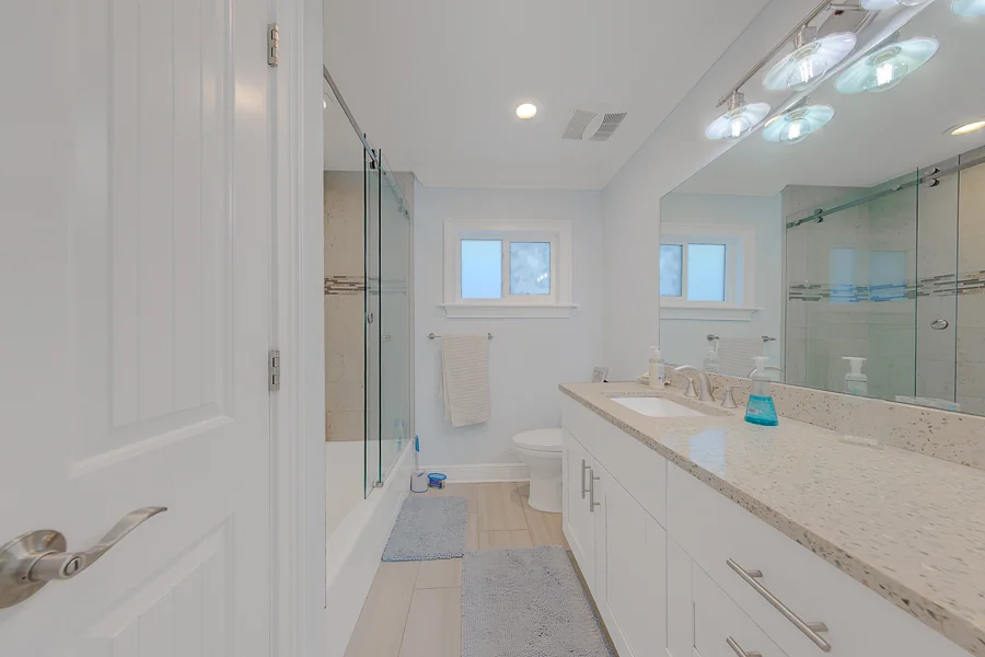 Real estate photography — 196 Overbrook Drive, Largo, Florida, 33770 | 4D Productions