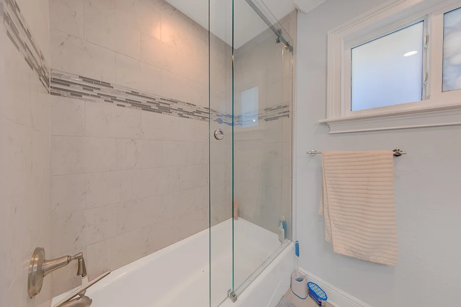 Real estate photography — 196 Overbrook Drive, Largo, Florida, 33770 | 4D Productions