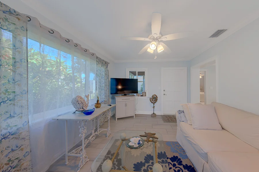 Real estate photography — 196 Overbrook Drive, Largo, Florida, 33770 | 4D Productions