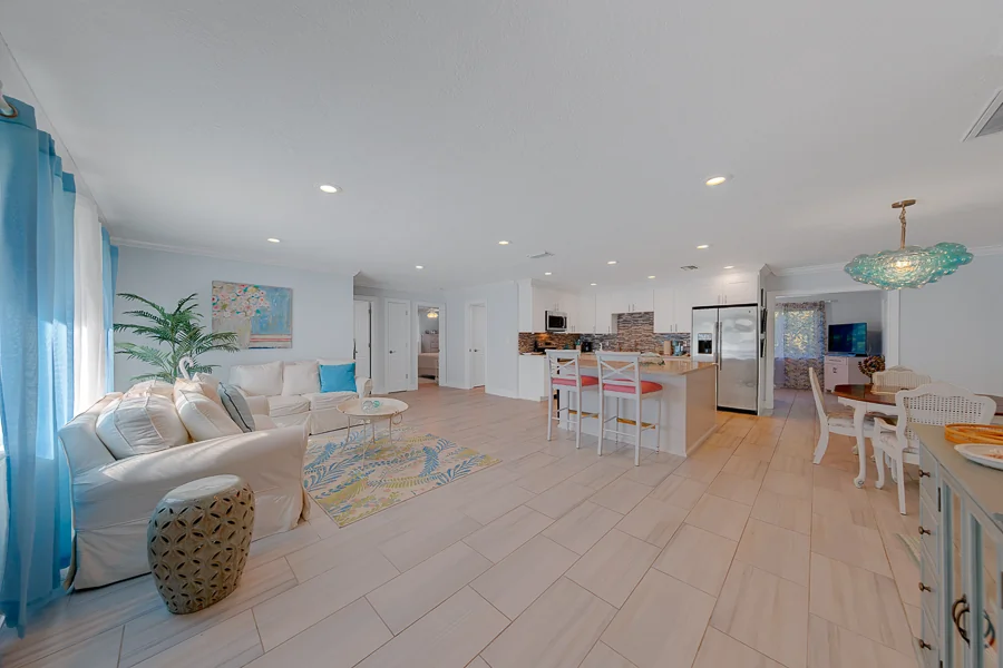 Real estate photography — 196 Overbrook Drive, Largo, Florida, 33770 | 4D Productions