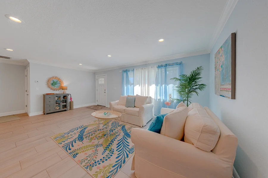 Real estate photography — 196 Overbrook Drive, Largo, Florida, 33770 | 4D Productions