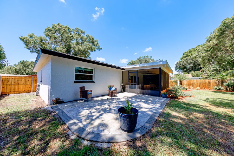 Real estate photography — 2043 Dodge St, Clearwater, FL, 33760 | 4D Productions