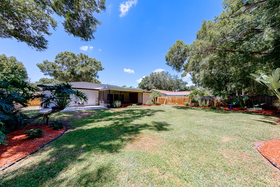 Real estate photography — 2043 Dodge St, Clearwater, FL, 33760 | 4D Productions
