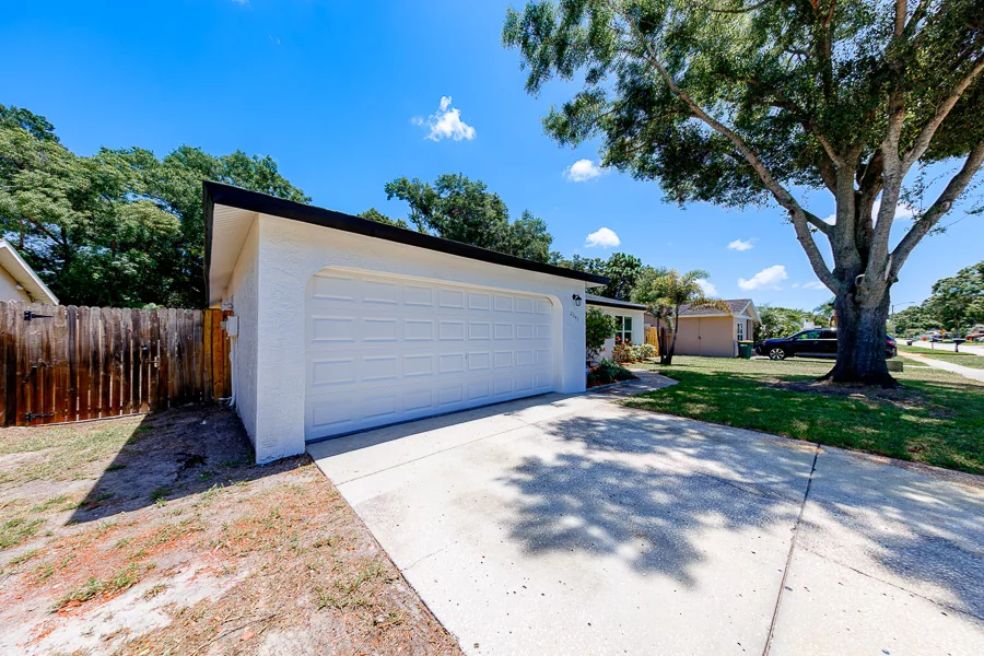 Real estate photography — 2043 Dodge St, Clearwater, FL, 33760 | 4D Productions