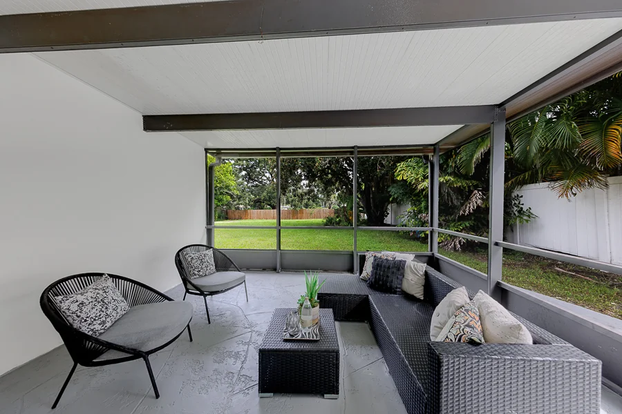 Real estate photography — 3042 Kapok Kove Drive, Clearwater, Florida, 33759 | 4D Productions