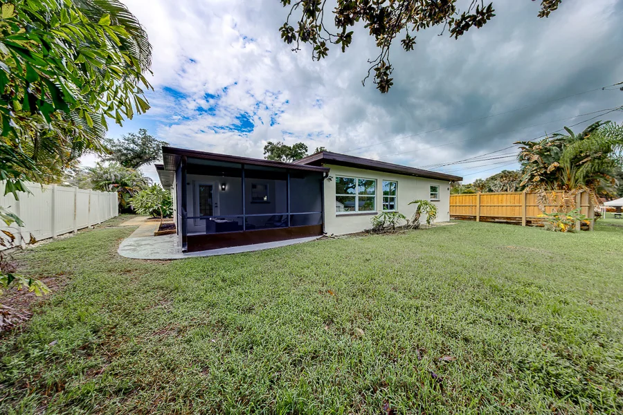 Real estate photography — 3042 Kapok Kove Drive, Clearwater, Florida, 33759 | 4D Productions