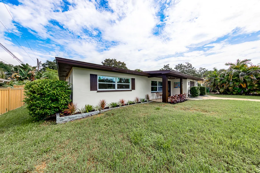 Real estate photography — 3042 Kapok Kove Drive, Clearwater, Florida, 33759 | 4D Productions