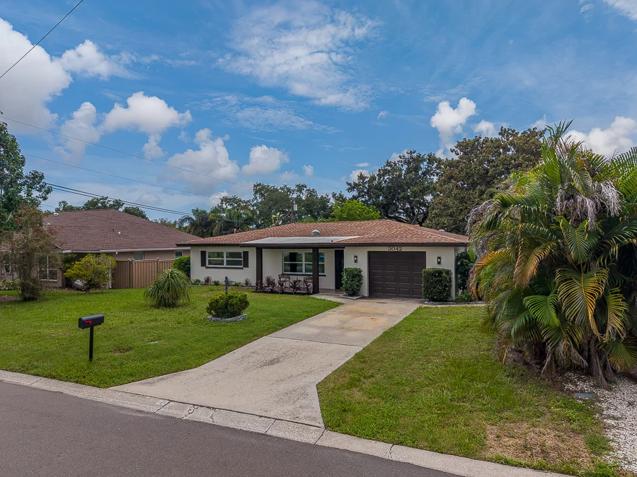 Real estate photography — 3042 Kapok Kove Drive, Clearwater, Florida, 33759 | 4D Productions