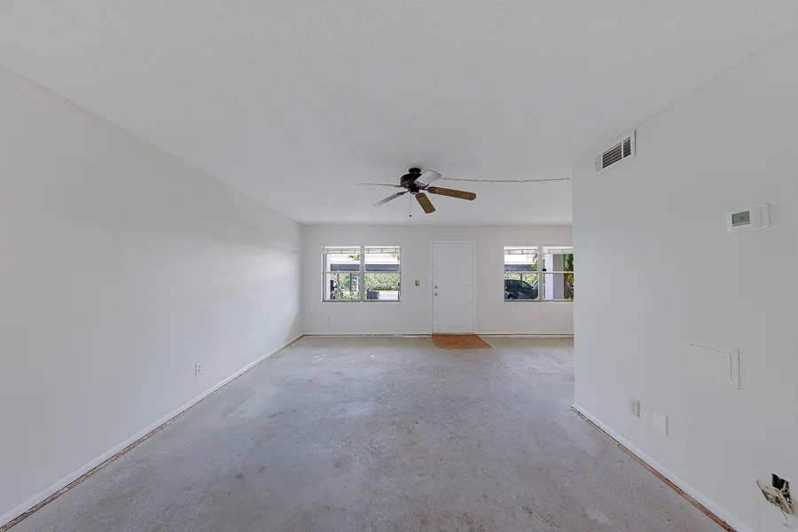 Real estate photography — 5090 Bay Street Northeast, St. Petersburg, Florida, 33703 | 4D Productions