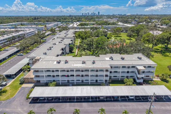 Real estate photography — 5090 Bay Street Northeast, St. Petersburg, Florida, 33703 | 4D Productions