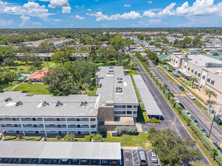 Real estate photography — 5090 Bay Street Northeast, St. Petersburg, Florida, 33703 | 4D Productions