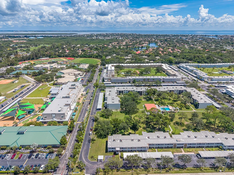 Real estate photography — 5090 Bay Street Northeast, St. Petersburg, Florida, 33703 | 4D Productions