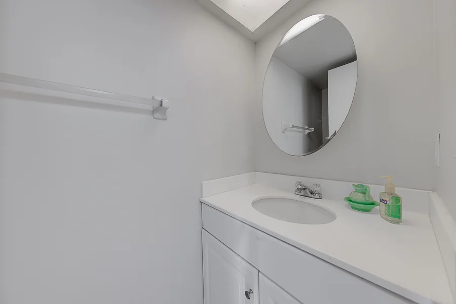 Real estate photography — 5090 Bay Street Northeast, St. Petersburg, Florida, 33703 | 4D Productions