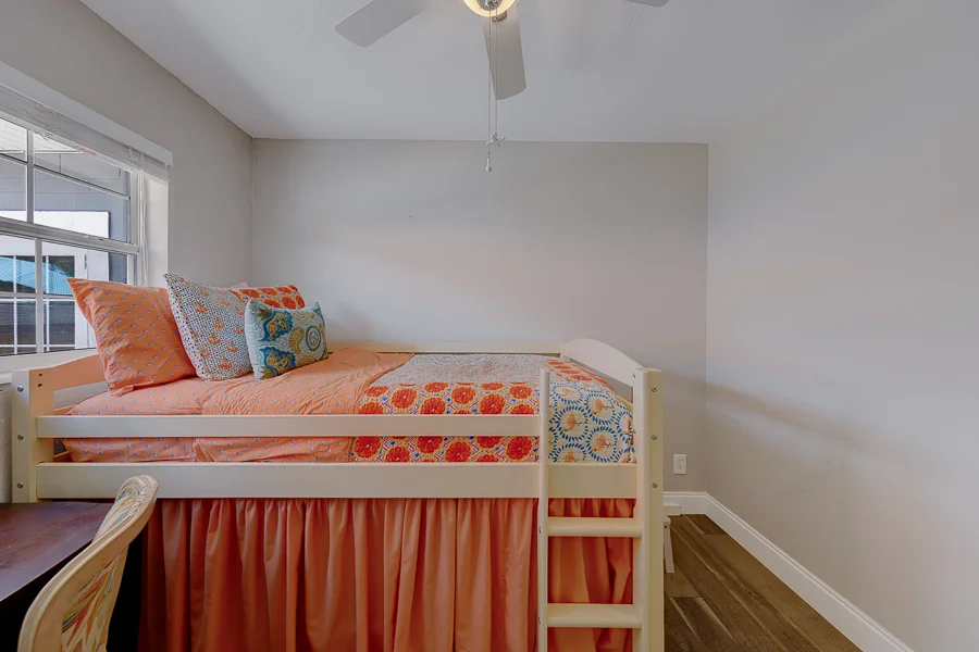 Real estate photography — 512 61st Street South, St. Petersburg, Florida, 33707 | 4D Productions