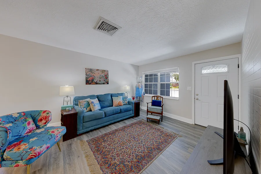 Real estate photography — 512 61st Street South, St. Petersburg, Florida, 33707 | 4D Productions