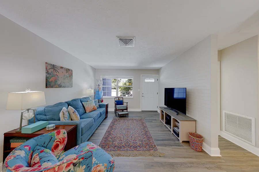 Real estate photography — 512 61st Street South, St. Petersburg, Florida, 33707 | 4D Productions