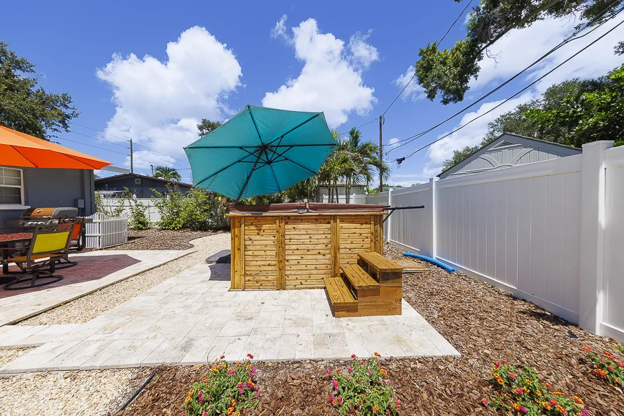 Real estate photography — 512 61st Street South, St. Petersburg, Florida, 33707 | 4D Productions