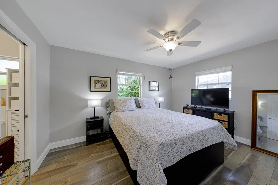 Real estate photography — 512 61st Street South, St. Petersburg, Florida, 33707 | 4D Productions