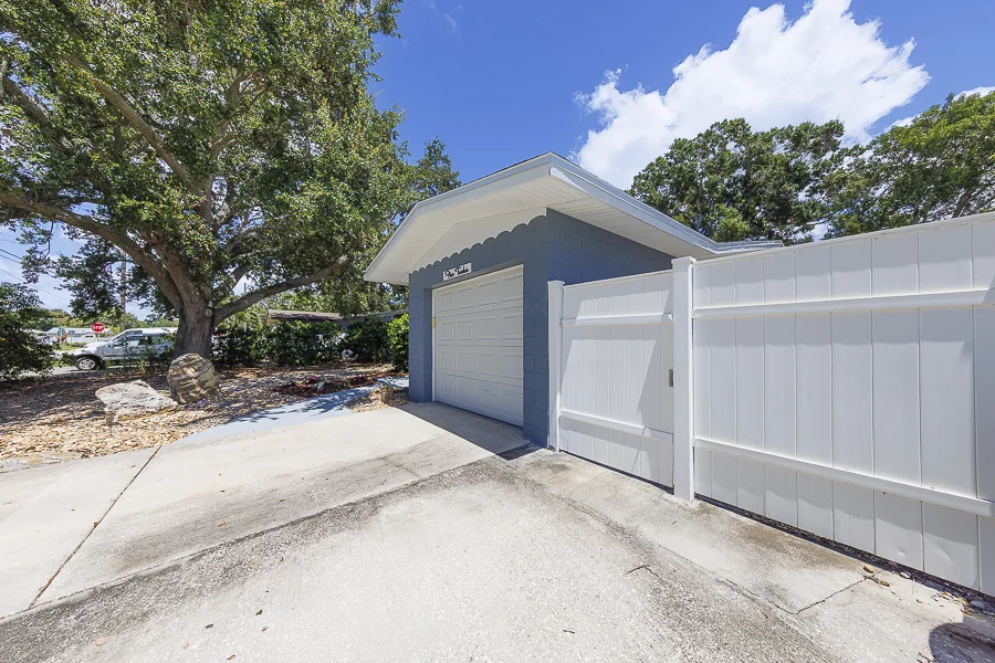 Real estate photography — 512 61st Street South, St. Petersburg, Florida, 33707 | 4D Productions