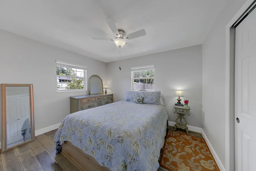 Real estate photography — 512 61st Street South, St. Petersburg, Florida, 33707 | 4D Productions