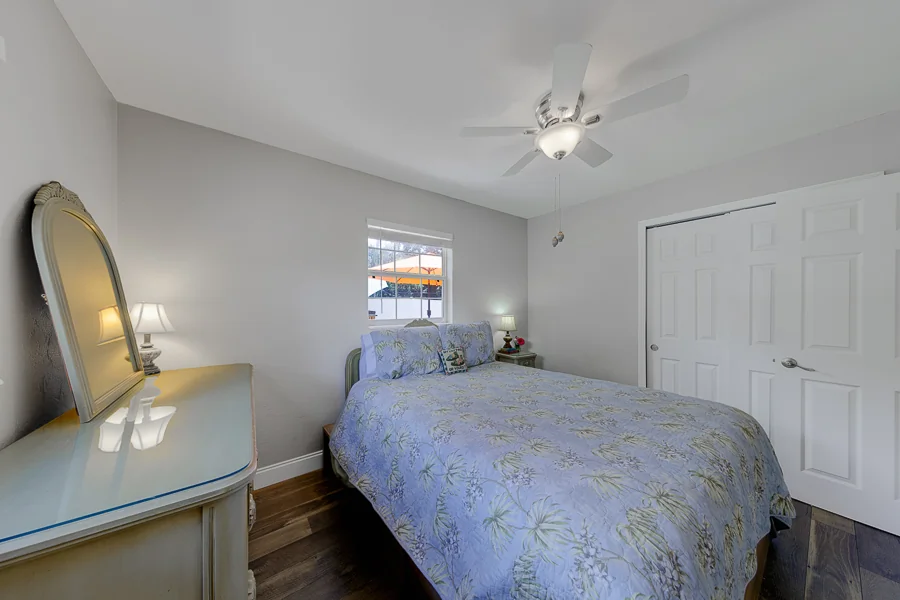 Real estate photography — 512 61st Street South, St. Petersburg, Florida, 33707 | 4D Productions