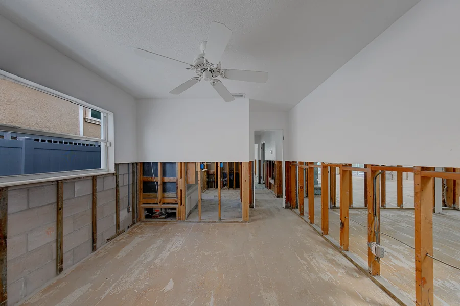 Real estate photography — 814 Bay Point Drive, Madeira Beach, Florida, 33708 | 4D Productions