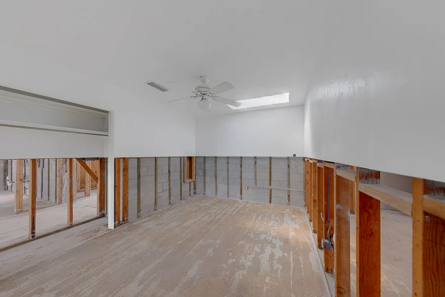 Real estate photography — 814 Bay Point Drive, Madeira Beach, Florida, 33708 | 4D Productions