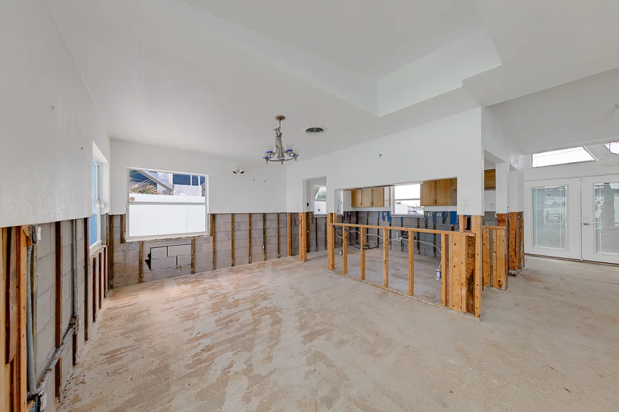 Real estate photography — 814 Bay Point Drive, Madeira Beach, Florida, 33708 | 4D Productions