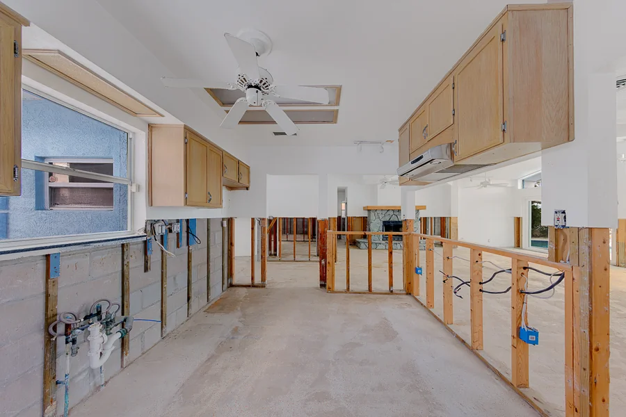 Real estate photography — 814 Bay Point Drive, Madeira Beach, Florida, 33708 | 4D Productions