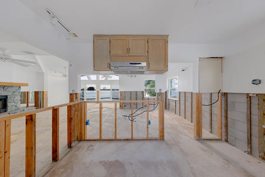 Real estate photography — 814 Bay Point Drive, Madeira Beach, Florida, 33708 | 4D Productions