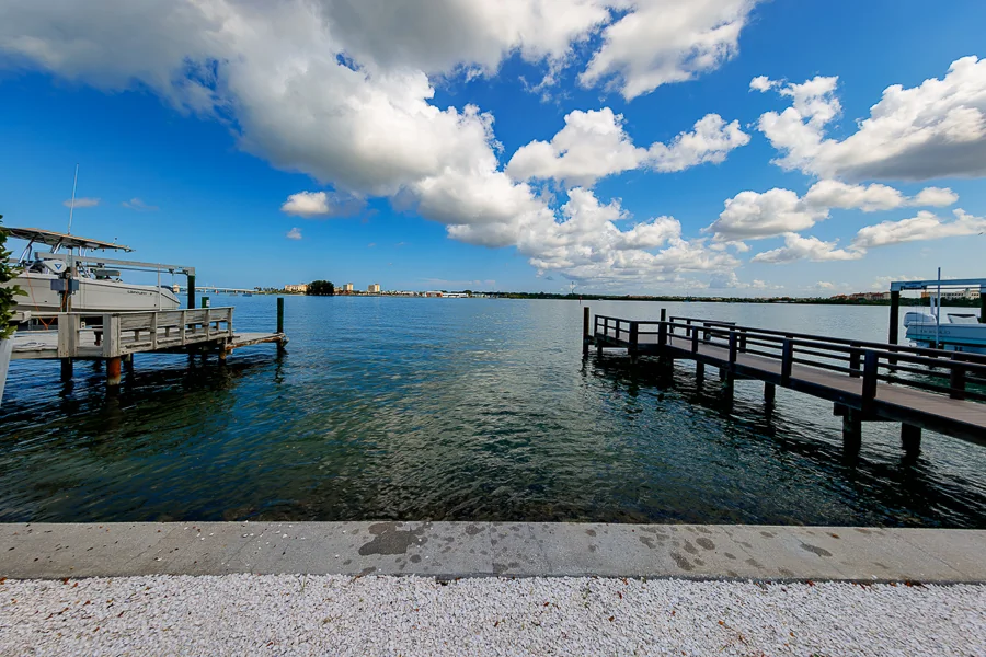 Real estate photography — 814 Bay Point Drive, Madeira Beach, Florida, 33708 | 4D Productions