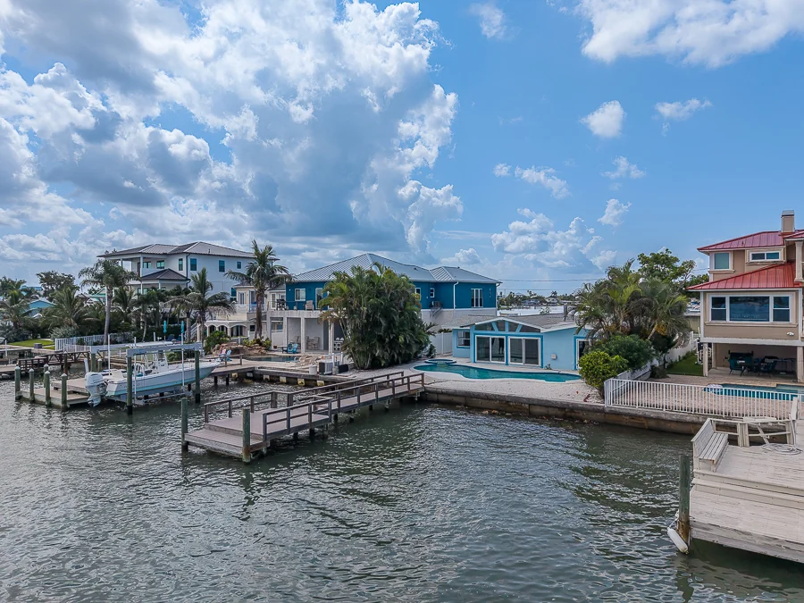 Real estate photography — 814 Bay Point Drive, Madeira Beach, Florida, 33708 | 4D Productions