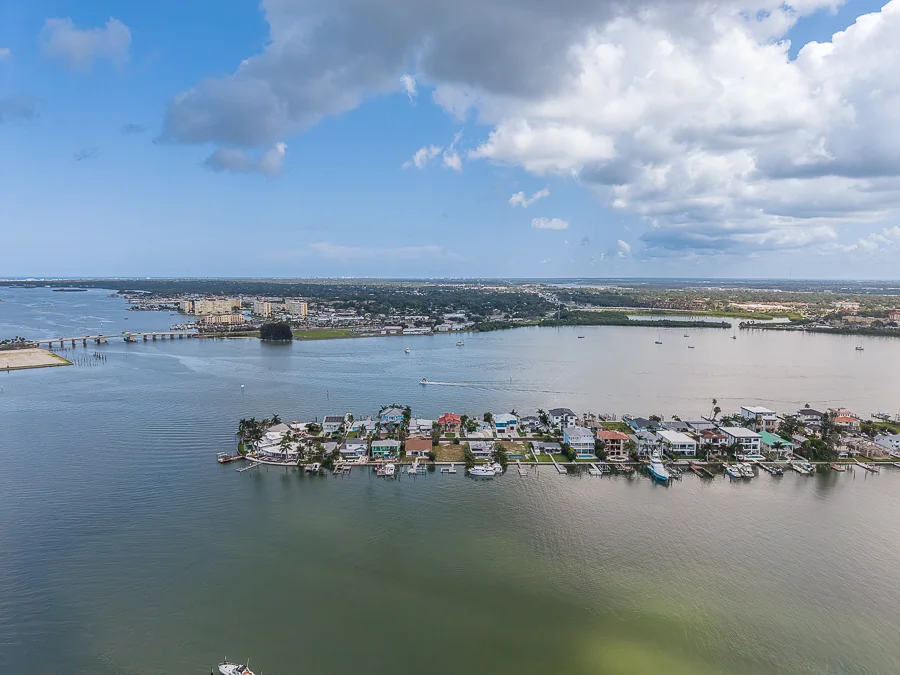 Real estate photography — 814 Bay Point Drive, Madeira Beach, Florida, 33708 | 4D Productions