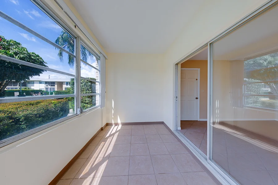 Real estate photography — 8301 Bardmoor Boulevard unit 110, Seminole, Florida, 33777 | 4D Productions