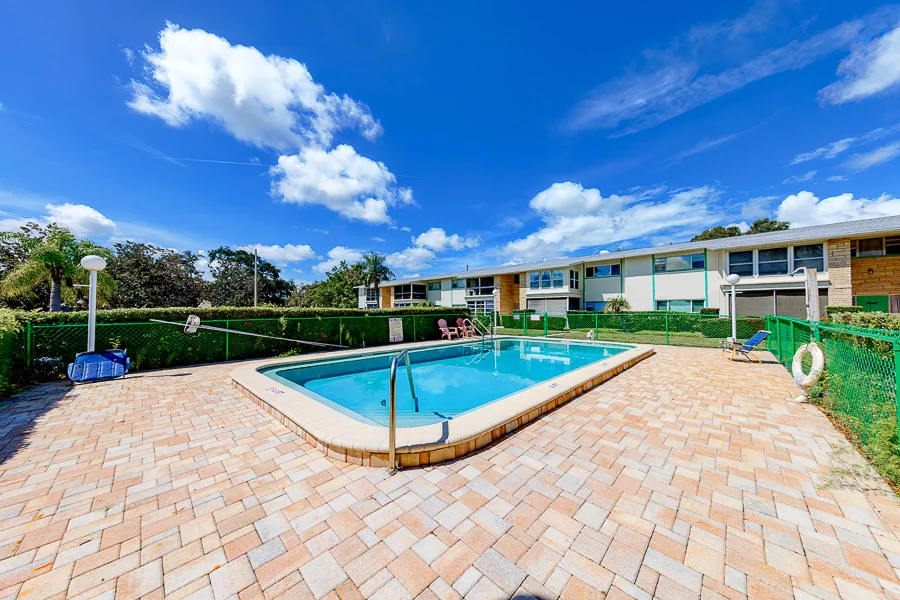 Real estate photography — 8301 Bardmoor Boulevard unit 110, Seminole, Florida, 33777 | 4D Productions