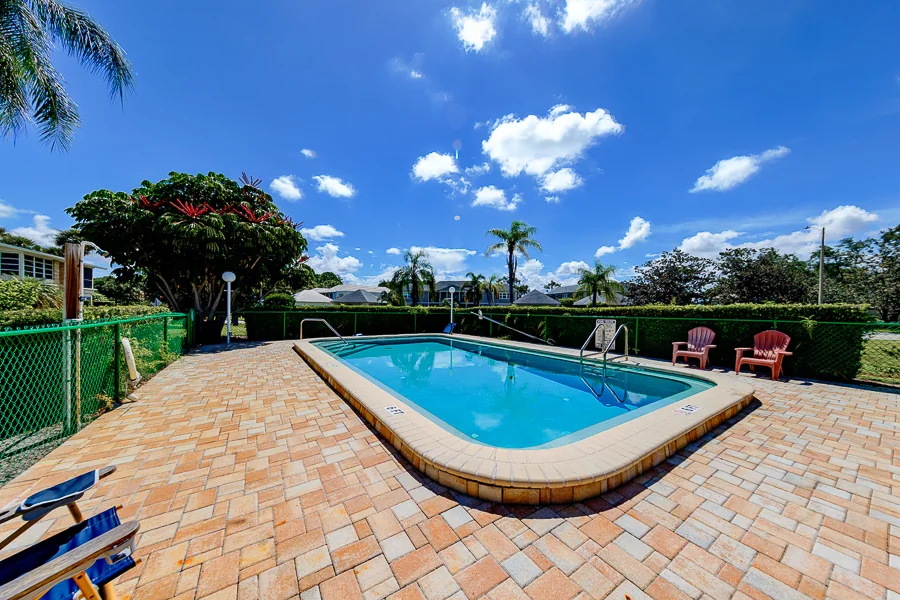 Real estate photography — 8301 Bardmoor Boulevard unit 110, Seminole, Florida, 33777 | 4D Productions