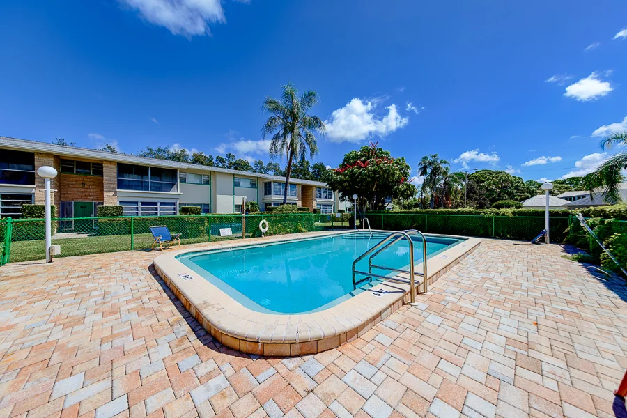 Real estate photography — 8301 Bardmoor Boulevard unit 110, Seminole, Florida, 33777 | 4D Productions