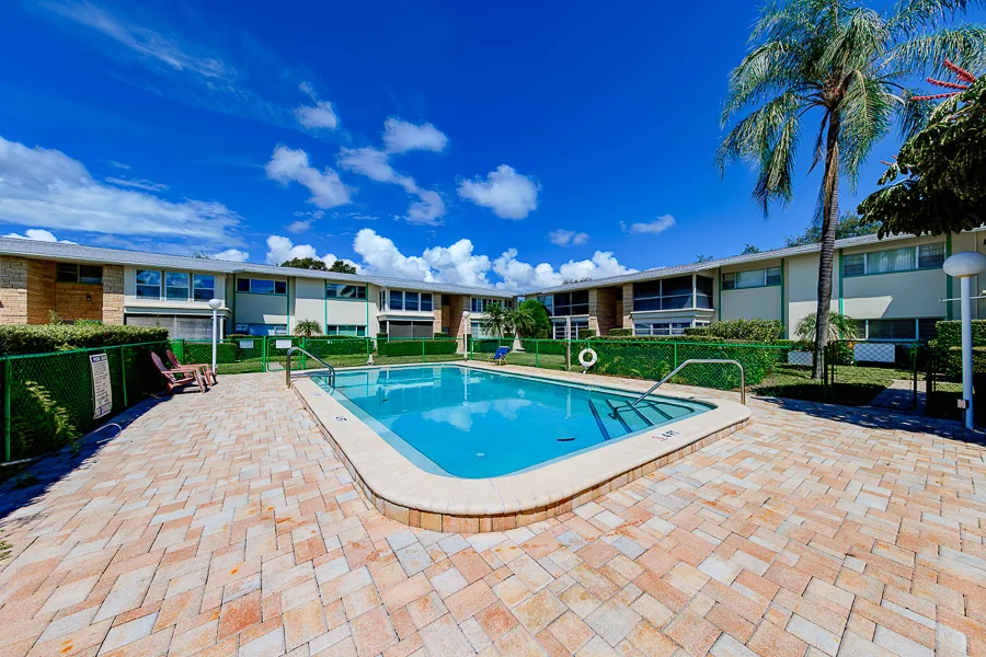 Real estate photography — 8301 Bardmoor Boulevard unit 110, Seminole, Florida, 33777 | 4D Productions